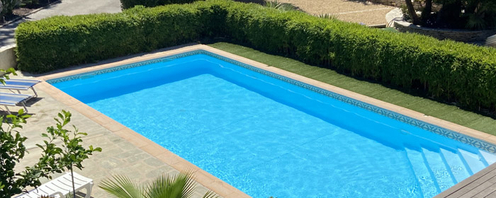 Location appartement avec piscine entre Le Lavandou et Cavalaire, face aux îles d'or